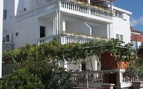 Apartments With A Parking Space Vodice - 2995